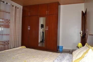 پانسیون Keva Guest House