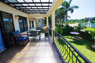 پانسیون Mission Guest House