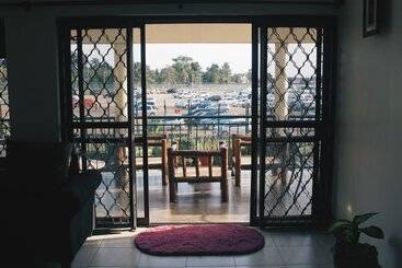 پانسیون Mission Guest House