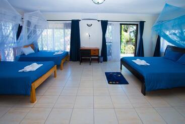پانسیون Mission Guest House