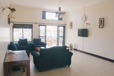 پانسیون Mission Guest House