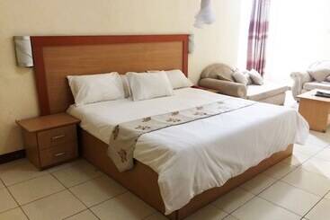 Crown Hotel Lilongwe