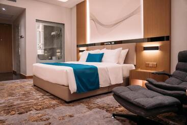 هتل Crystal Inn