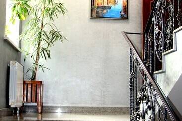 בית מלון כפרי Diadema Sheremetyevo Guest House