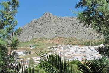هتل Hostal Vista A La Sierra