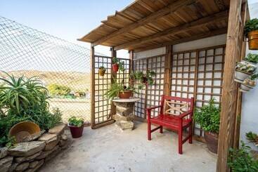 هتل Hostal Vista A La Sierra