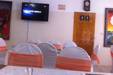 هتل Maeto Lodge