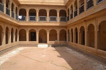 酒店 Pansari Palace
