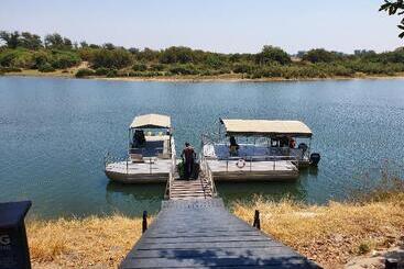 هتل Zambezi Mubala Lodge