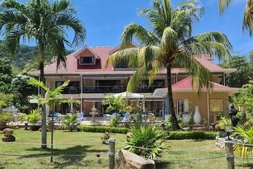 پانسیون Casa De Leela Self Catering Guest House