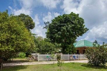 پانسیون Casa De Leela Self Catering Guest House