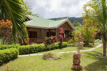 پانسیون Casa De Leela Self Catering Guest House
