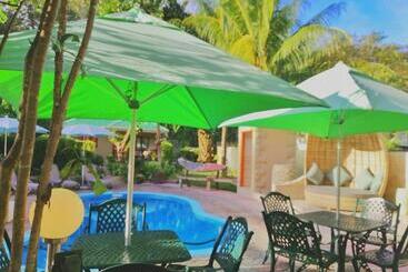 پانسیون Casa De Leela Self Catering Guest House