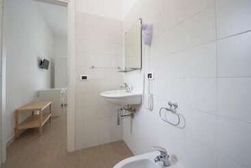 پانسیون Casale Marcalia  Bed & Breakfast