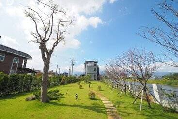 Sakura Bed And Breakfast