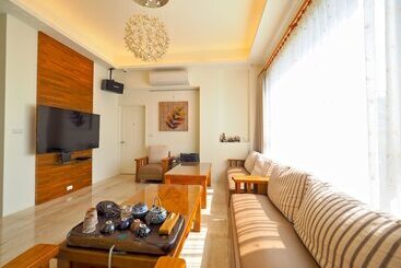 Sakura Bed And Breakfast