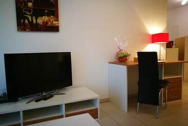 Shs Suite Home Sweet Strassen Iii