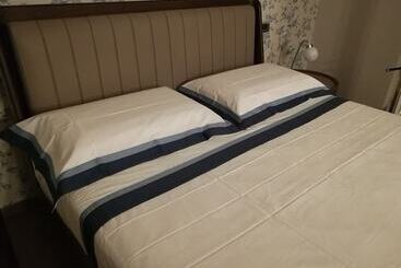 تختخواب و صبحانه Garden Inn