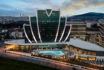 هتل Elite World Grand Istanbul Kucukyali