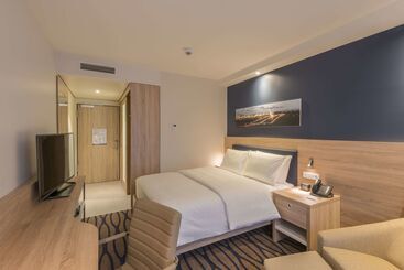 هتل Hampton By Hilton Frankfurt Airport