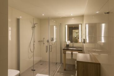 هتل Hampton By Hilton Frankfurt Airport