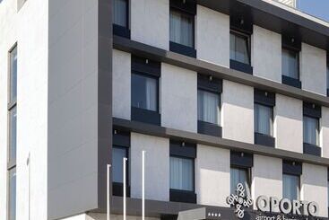 هتل Oporto Airport & Business