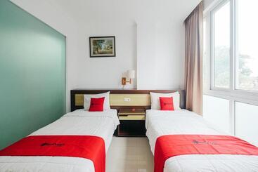 هتل Reddoorz At Bali Kepundung Denpasar