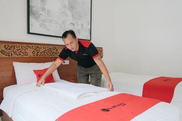 هتل Reddoorz At Bali Kepundung Denpasar