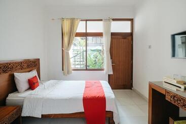 هتل Reddoorz At Bali Kepundung Denpasar