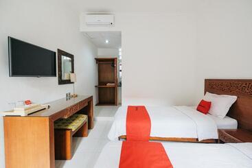 هتل Reddoorz At Bali Kepundung Denpasar