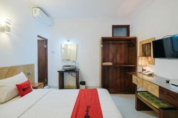 هتل Reddoorz At Bali Kepundung Denpasar