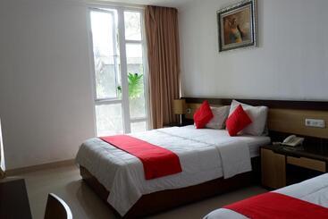 هتل Reddoorz At Bali Kepundung Denpasar