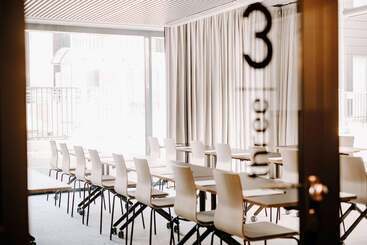 هتل Vienna House By Wyndham Mokotow Warsaw