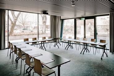 هتل Vienna House By Wyndham Mokotow Warsaw