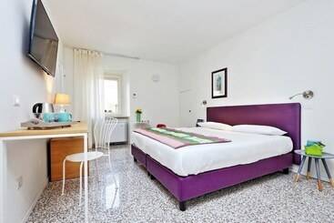 پانسیون Guest House Viaroma