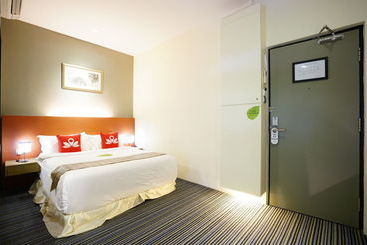 هتل Zen Rooms Changi Village