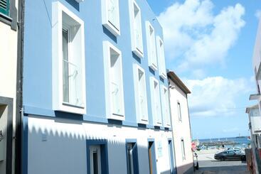 Royal Beach Hostel