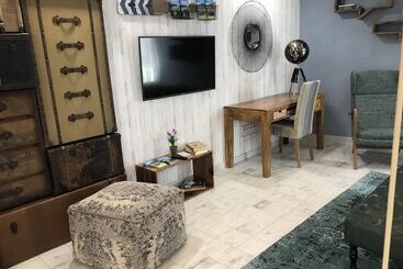 Royal Beach Hostel