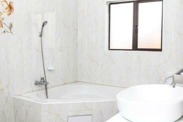 تختخواب و صبحانه Streets Of Gold Guest House