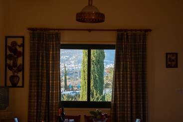 Hermes Villa