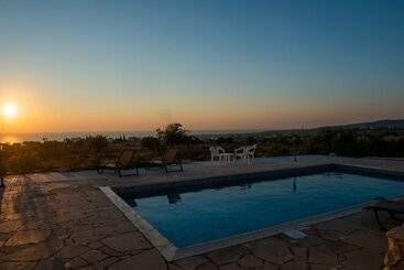 Hermes Villa