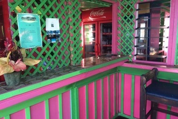 هتل Anita S Beach Bungalows Lalomanu