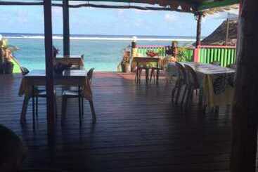 هتل Anita S Beach Bungalows Lalomanu
