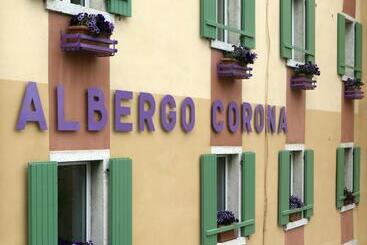 هتل Corona