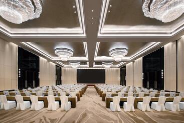 هتل Crowne Plaza Huailai By Ihg