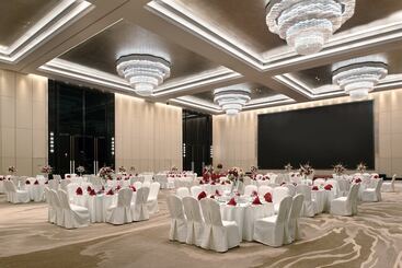 هتل Crowne Plaza Huailai By Ihg