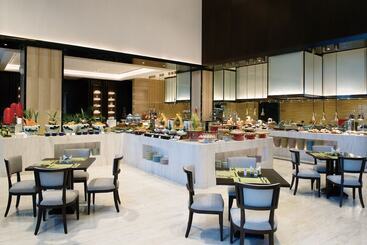 هتل Crowne Plaza Huailai By Ihg