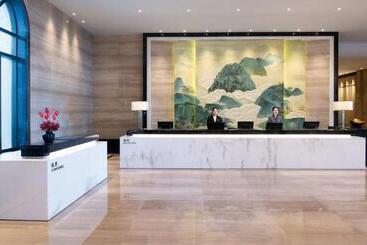 هتل Crowne Plaza Huailai By Ihg