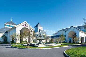 هتل Crowne Plaza Huailai By Ihg