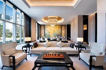 هتل Crowne Plaza Huailai By Ihg